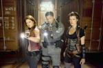 Claire, Chris and Alice, just before shooting some majini.