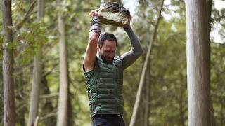 Chris Diamantopoulos gets wild in Man Vs.